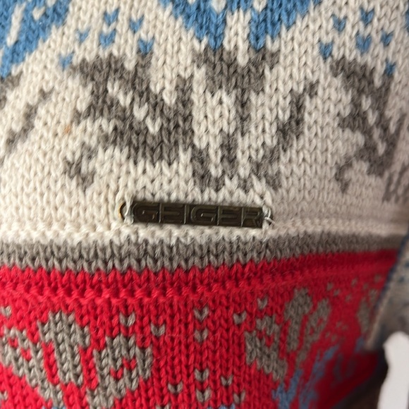 Geiger wool knit jacket.  Zip front. Size M. Pattern on front/cream solid back - Picture 2 of 6